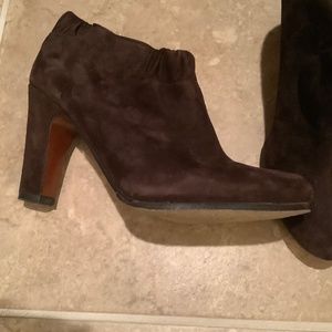 Sam Edelman brown suede ankle boot size 5.  3 1/2 inch heels